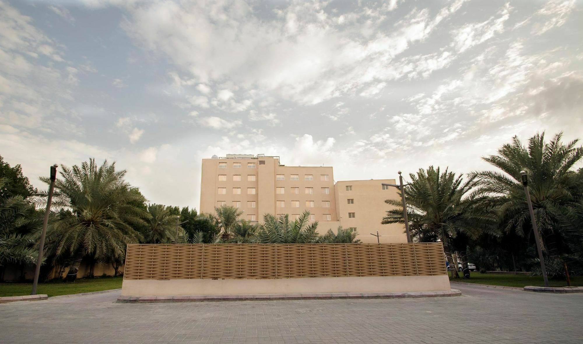אל אחסא Hofuf Hotel מראה חיצוני תמונה
